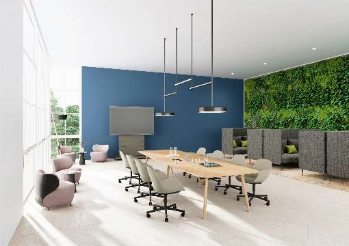 Photo 2: This is the perfect place for large-scale discussions: the